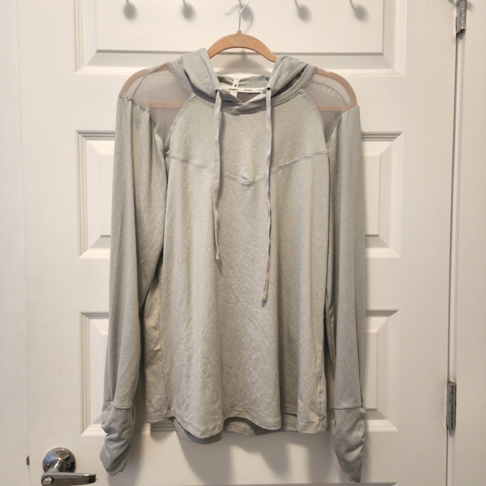 Athletic pullover